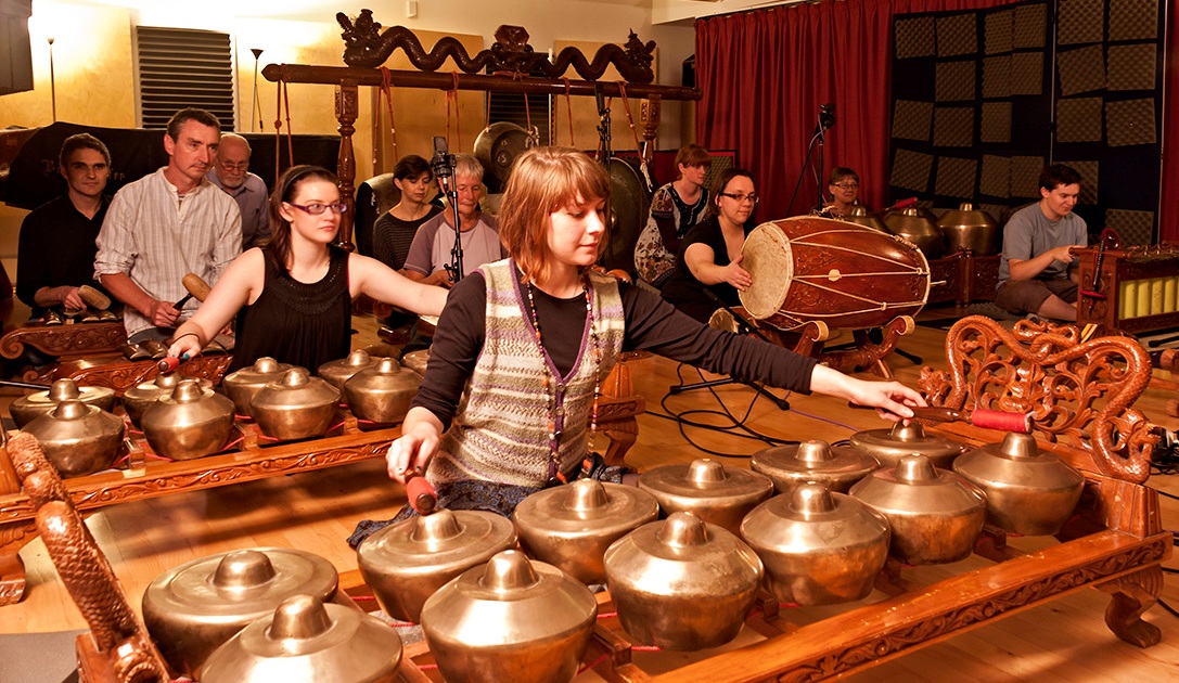 Download this Cropped Cardiff Gamelan Oct picture